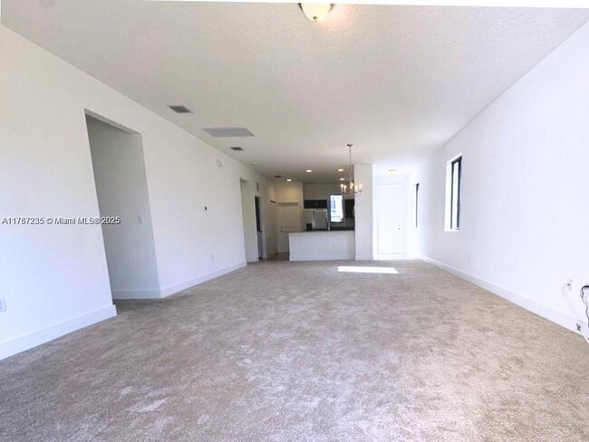 Building Photo - 5277 Marano Dr