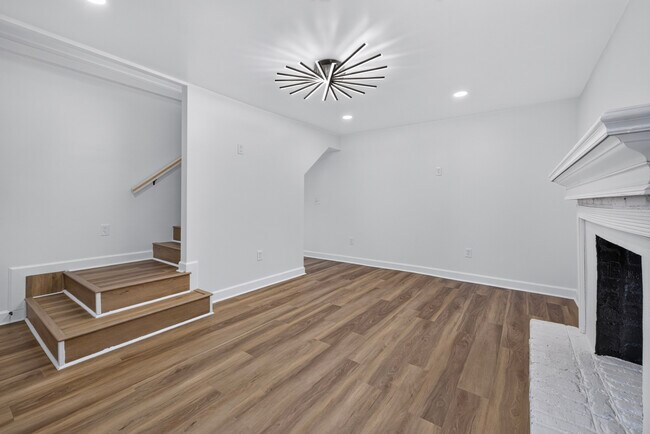 Building Photo - 2118 E Gwinnett St
