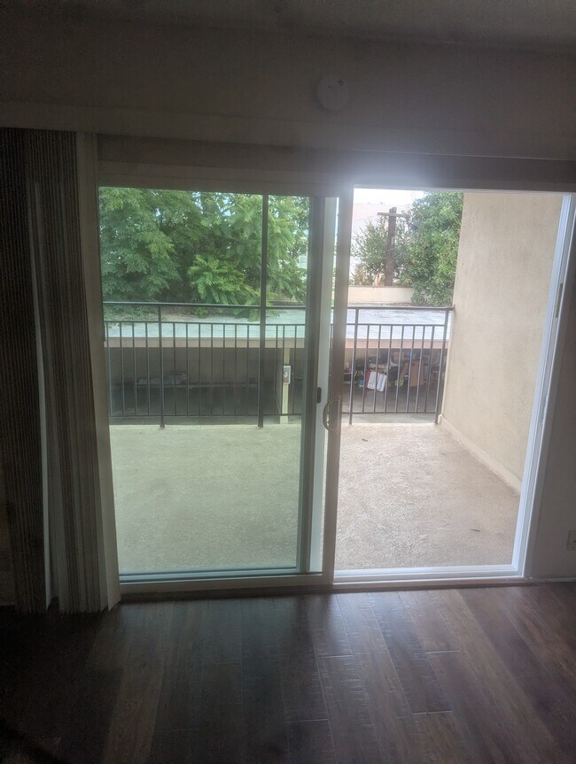 Balcón - 1311 Lyndon St