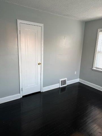 Foto del edificio - 5263 Hereford St
