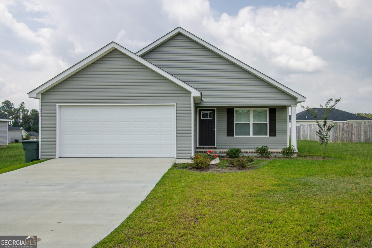 Primary Photo - 7052 White Pine Ave