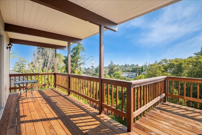 Foto del edificio - Private Belmont Home | 3 Bed | 3 Bath | 2,272 Sq. Ft.