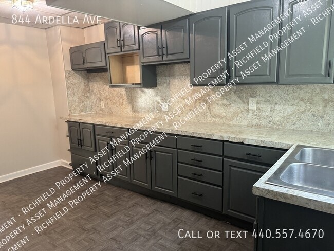 Foto del edificio - 844 Ardella Ave
