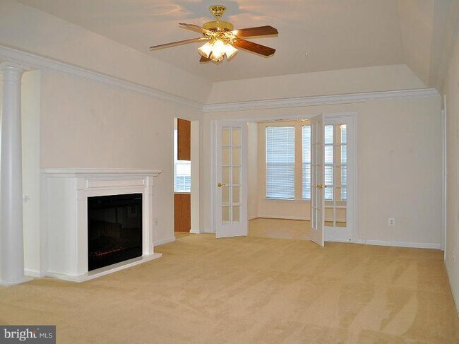 Building Photo - 6150 Shadywood Rd