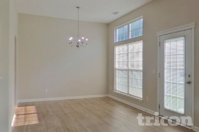 Foto del edificio - 6202 Trotters Ridge Rd
