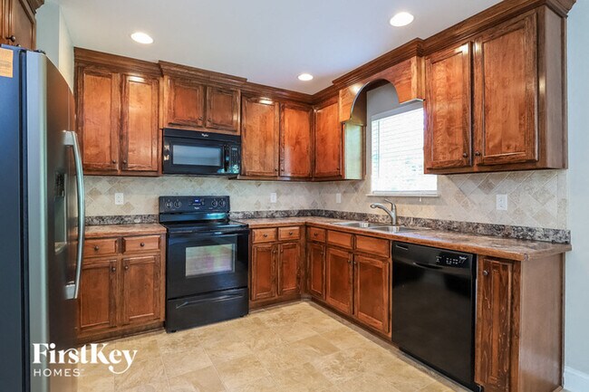 Building Photo - 5727 Rocky Ridge Run