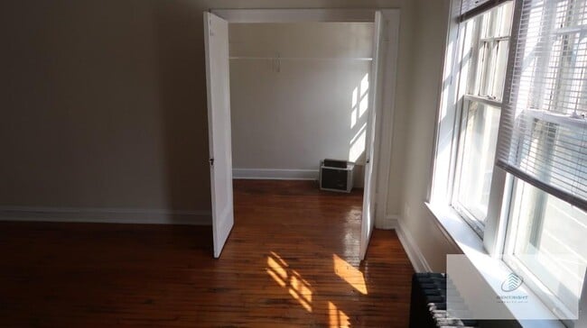 Foto del edificio - 4588 N Elston Ave