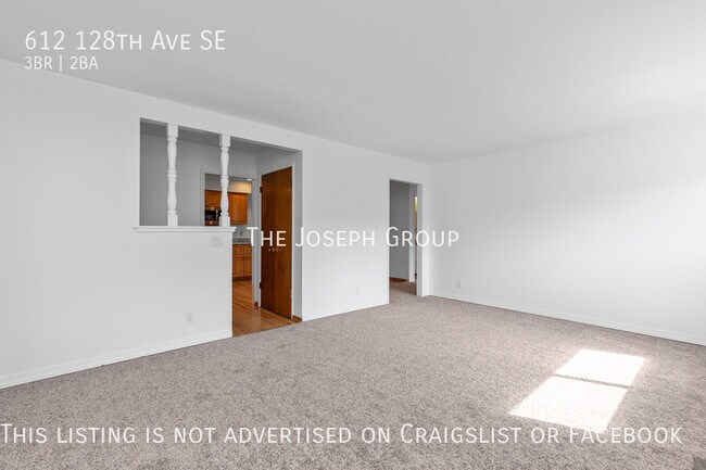 Building Photo - Beautifully updated 3 bed/2 bath in perfec...