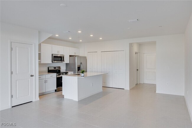 Foto del edificio - 4243 Caterina Ct