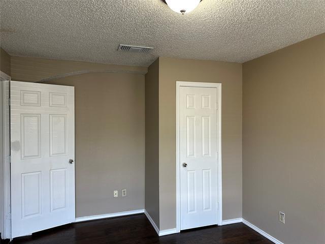 Foto del edificio - 6109 Cypress Dr