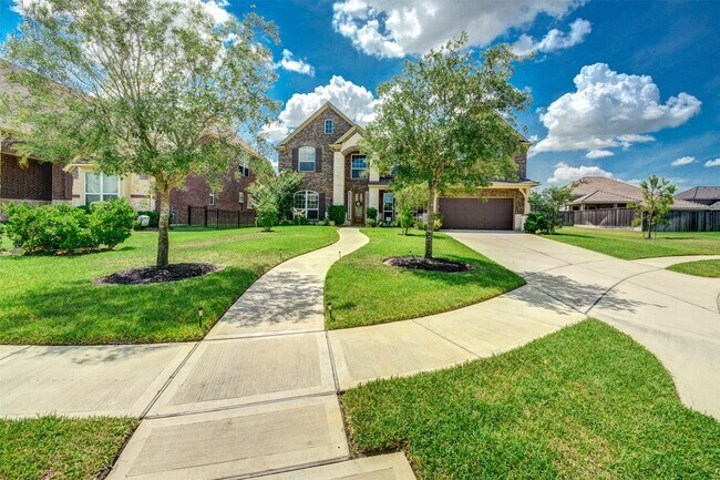 Foto del edificio - 25710 Oakwood Knoll Dr