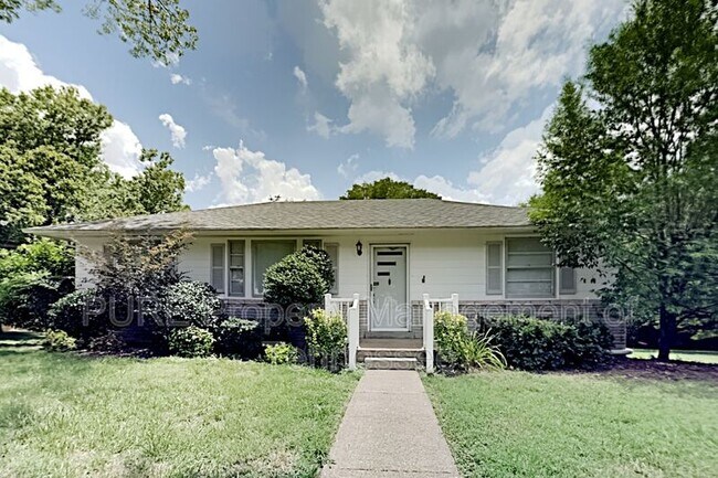 Foto del edificio - 581 Watsonwood Dr