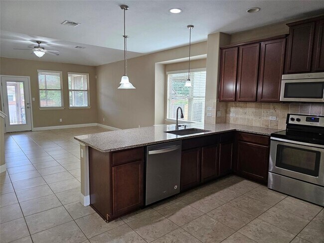 Foto del edificio - 360 Quarry Ln