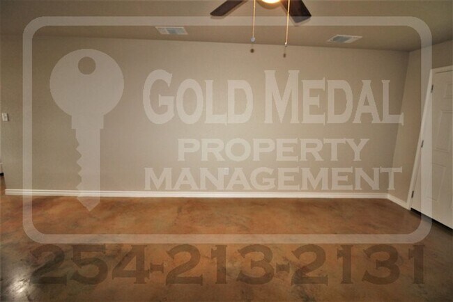 Foto del edificio - 516 Raymond St