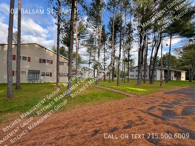 Foto del edificio - 302 Balsam St