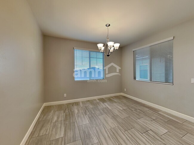 Foto del edificio - 18251 W Thunderhill Pl