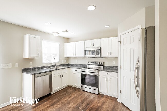 Foto del edificio - 1692 Comanche Run