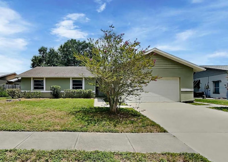 Primary Photo - 3915 Meadow Creek Dr
