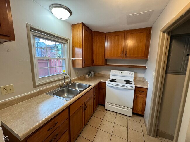 Foto del edificio - 4847 Mt Vernon Dr