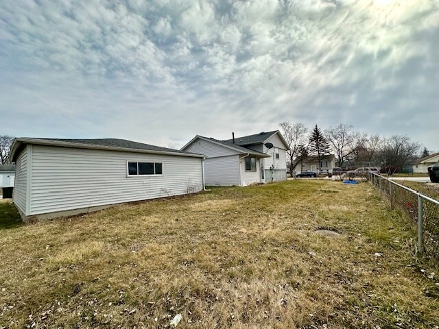 Building Photo - 22050 E Churchill Dr