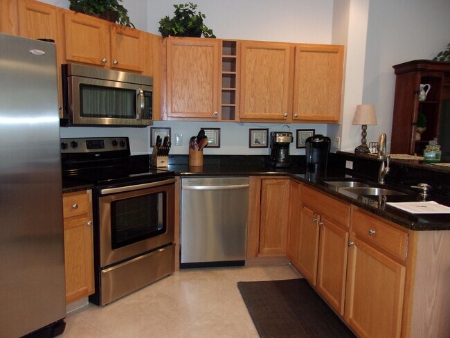 Building Photo - 8018 Carnoustie Pl