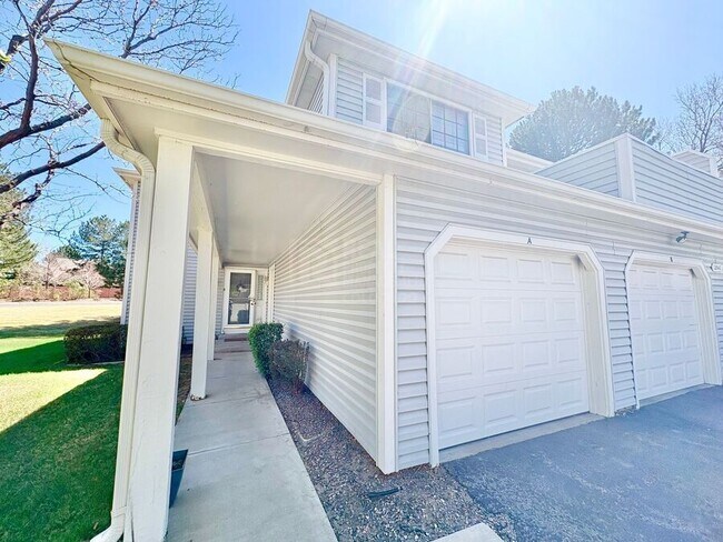 Photo - 12642 E Warren Dr House