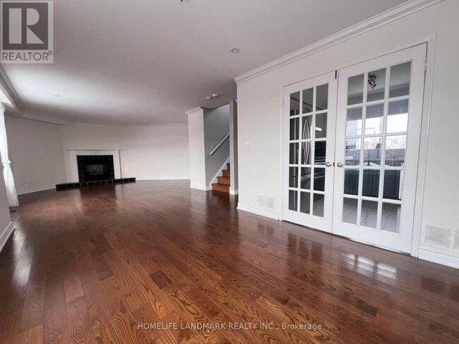 Building Photo - 1550 Reeves Gate