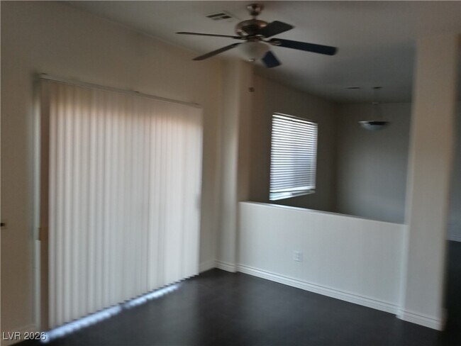 Foto del edificio - 1432 Evening Song Ave