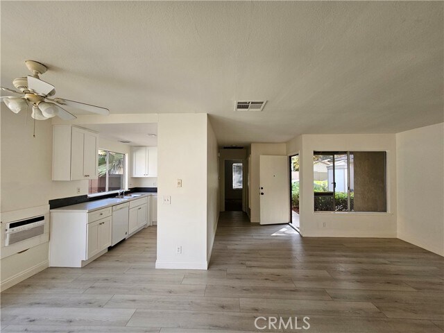 Building Photo - 63 Orchard