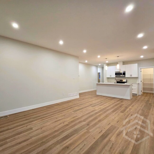 Building Photo - Brand New 2-Bedroom in Straffordville!!