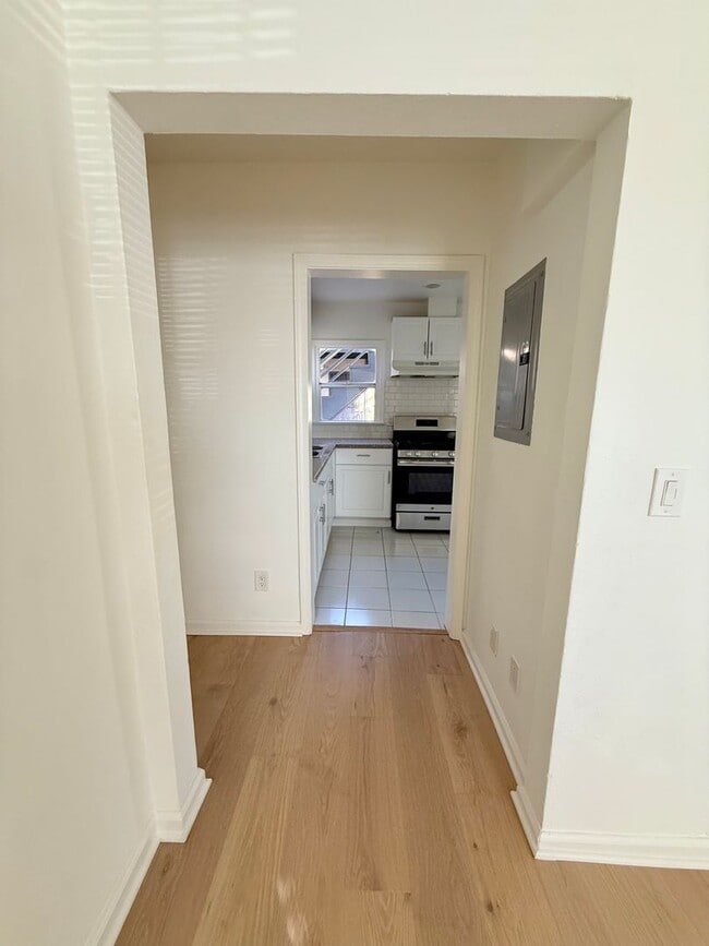 Building Photo - 3418 Cimarron St