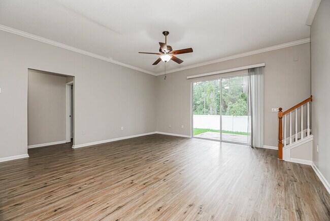 Foto del edificio - 3168 Tower Oaks Dr