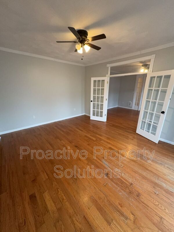 Foto del edificio - 746-748 River Street