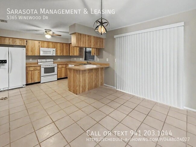 Building Photo - 5365 Winewood Dr
