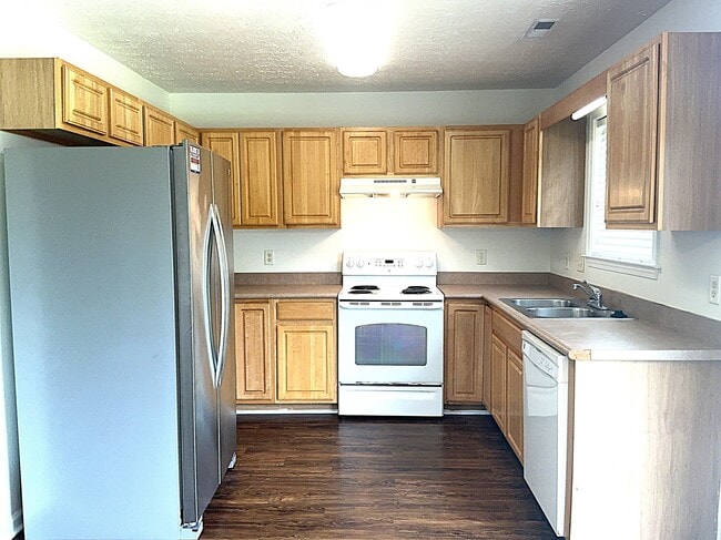 Building Photo - 9504 Huckabee Dr NE