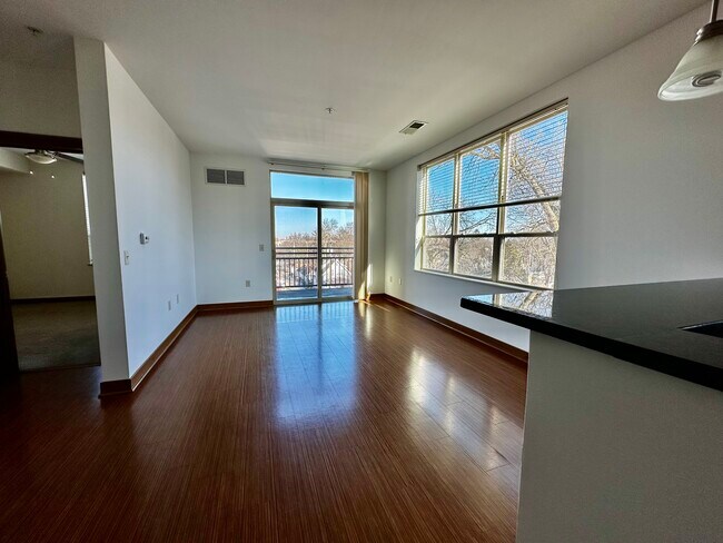 Foto del edificio - 1917 Monroe St