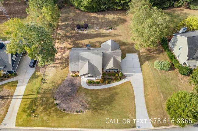 Building Photo - 115 Rose Creek Dr
