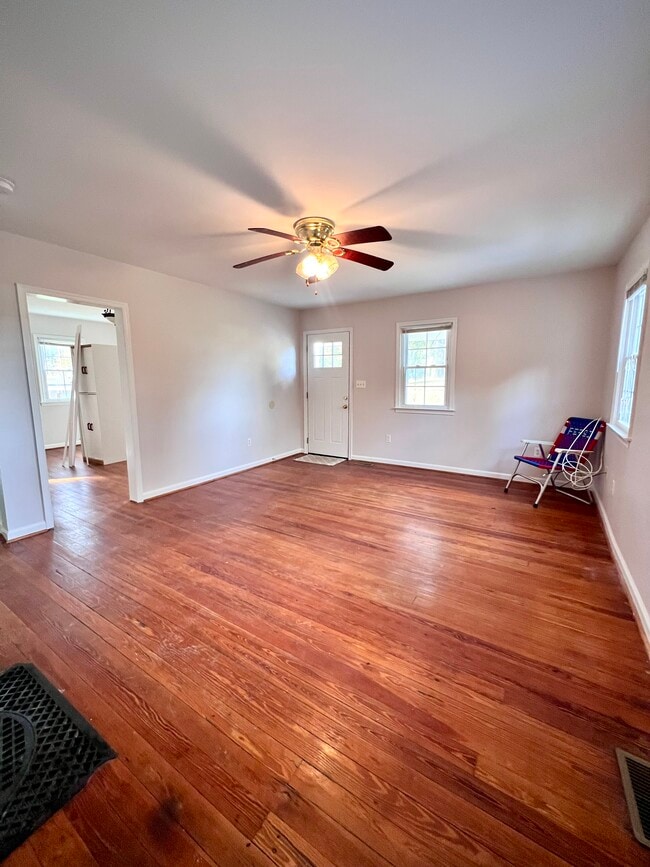 Foto del edificio - 5237 Old Alexandria Turnpike