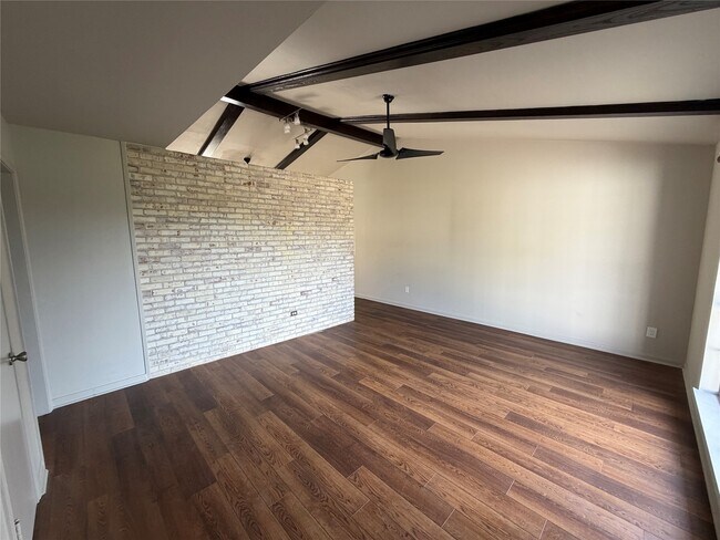 Foto del edificio - 7603 Grape St