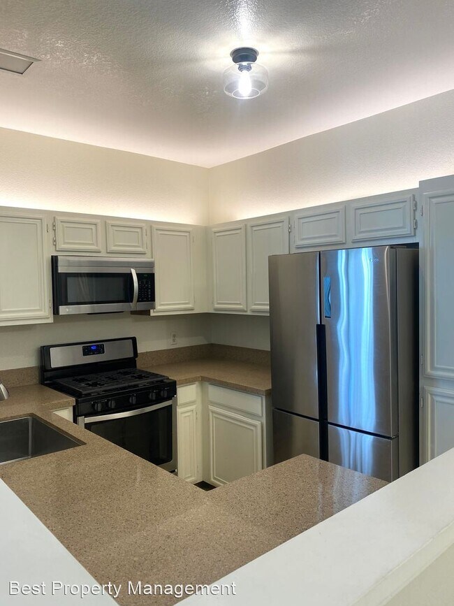 Building Photo - 2 br, 2 bath House - 37050 Meadowbrook Cmn...