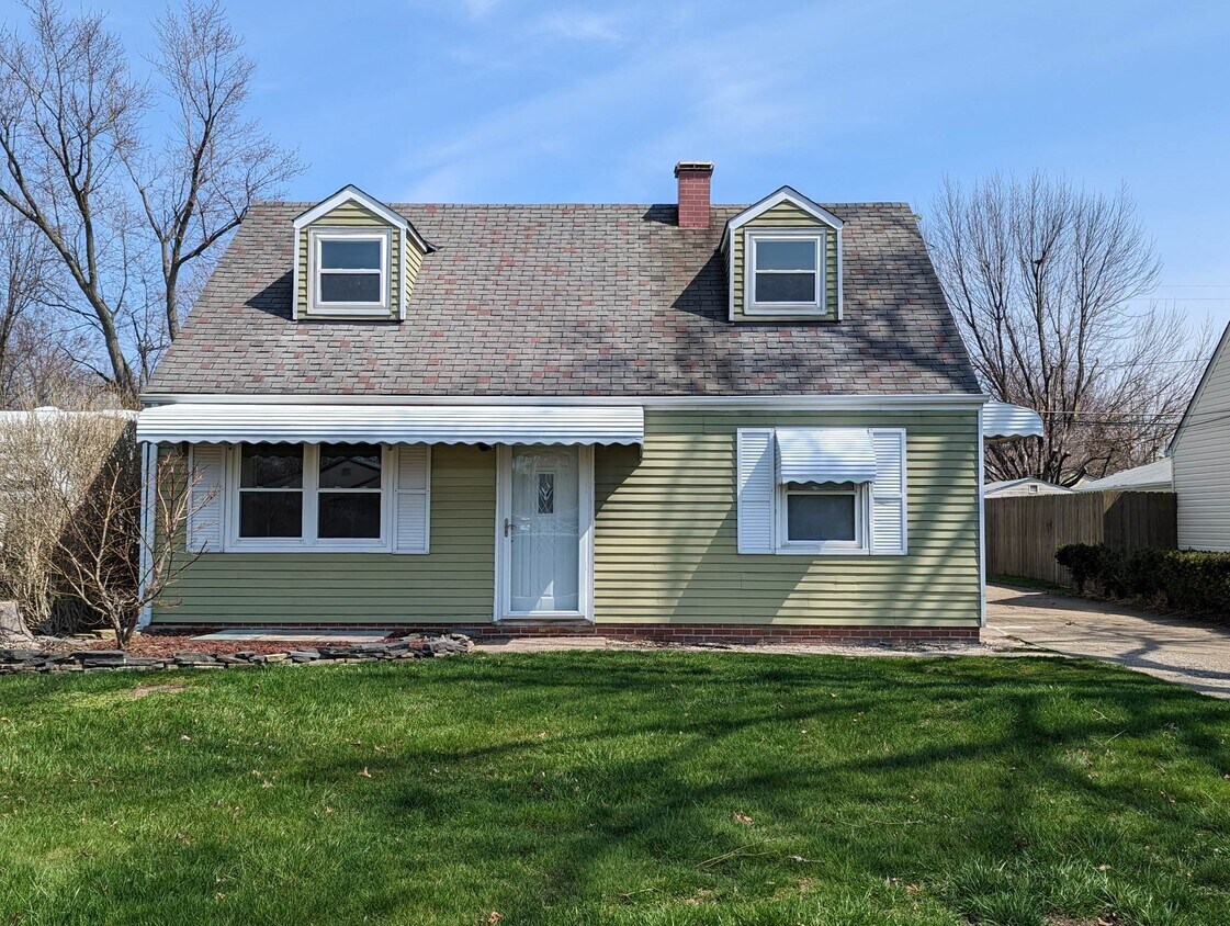 4935 Glenn Lodge Rd, Mentor, OH 44060 House Rental in Mentor, OH