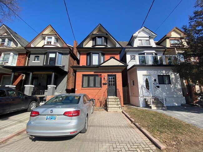 Photo du bâtiment - 163 Campbell Av