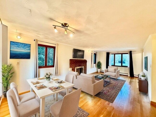 Foto del edificio - 19 Keans Rd