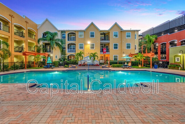 Building Photo - 1910 E Palm Ave