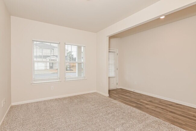 Foto del edificio - 5922 Green Ash Ct