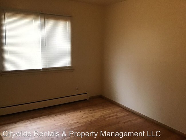 Building Photo - 6425 N 54th St