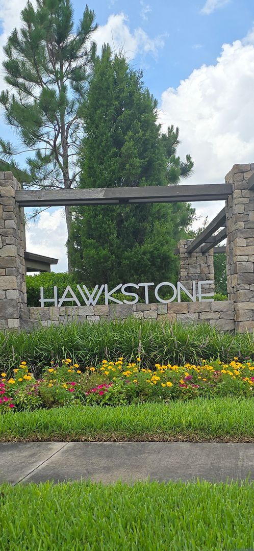 Building Photo - Gorgeous 5-Bedroom, 3-Bathroom in Riverview