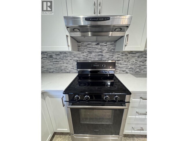 Building Photo - 23881-2114A 114A Ave