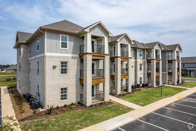 Building Photo - The Commons @ Endura Park