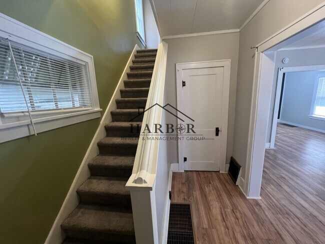 Foto del edificio - 405 1st St SW